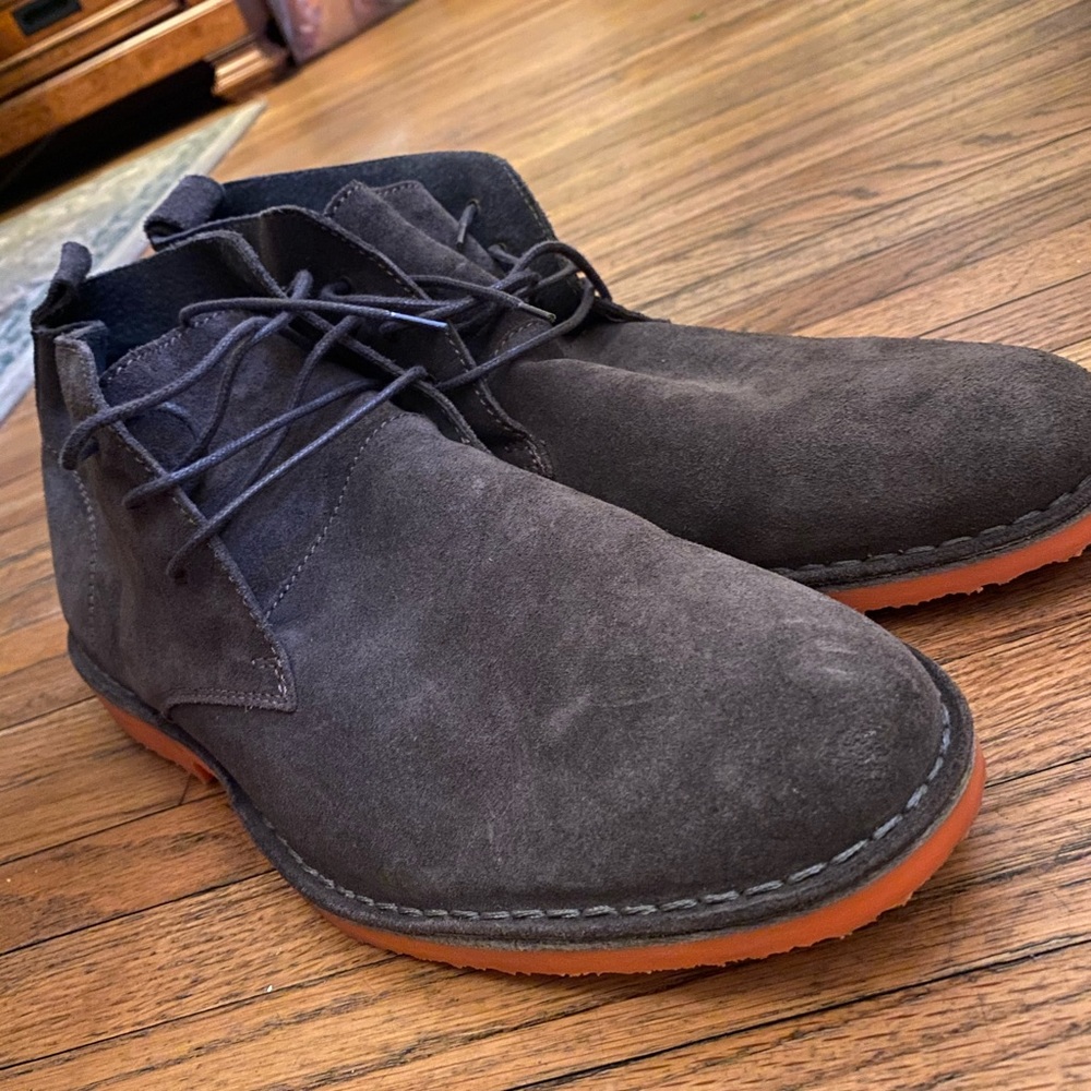 Steve Madden desert boots